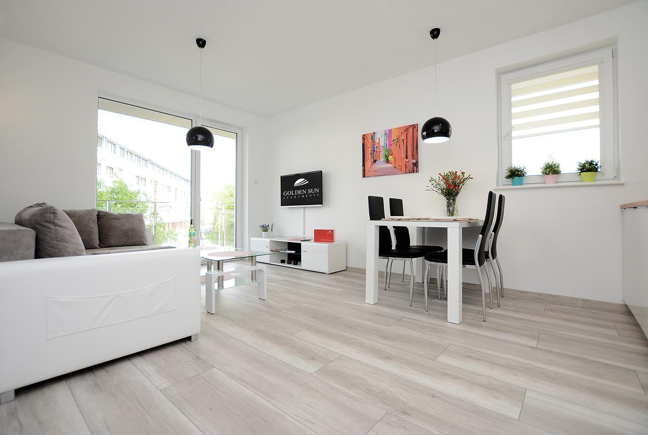 Apartament Magnolia Kolobrzeg Exterior photo