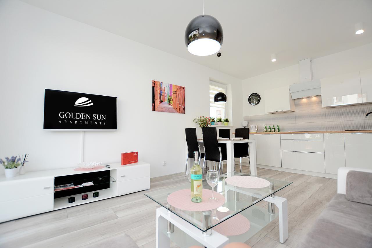 Apartament Magnolia Kolobrzeg Exterior photo